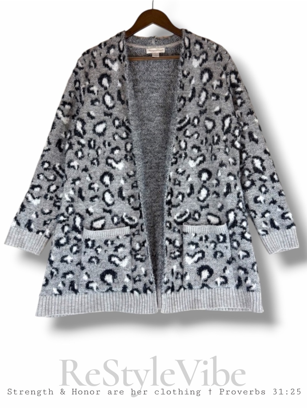 CHRISTOPHER & BANKS Women’s Size XL Sweater Cardigan Open Front Leopard Animal